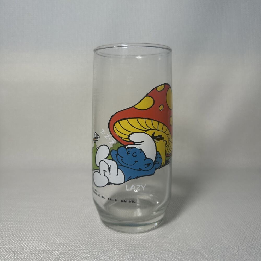 Vintage Smurfs Glass Cup Lazy Smurf Mushroom Design © Peyo D.M. Intl 1982